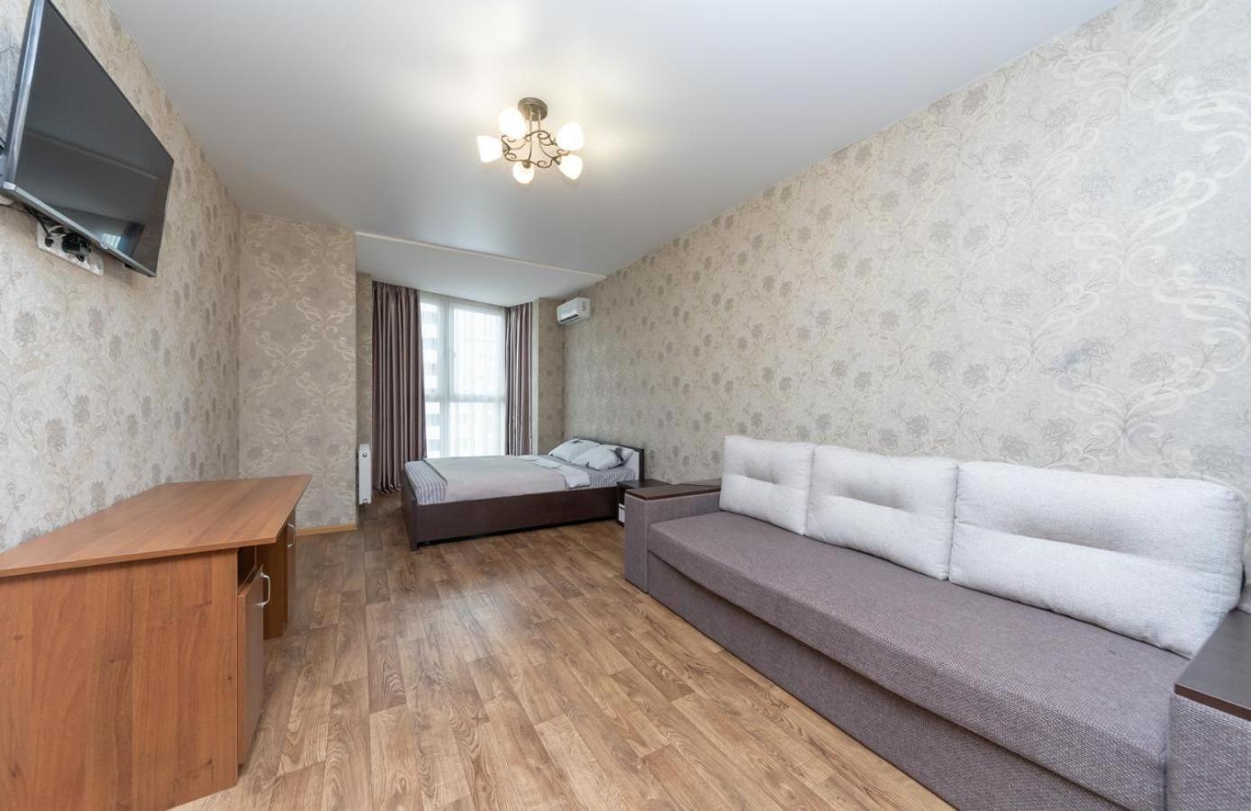 Apartment On Draghomanova 2A Kijów Zewnętrze zdjęcie